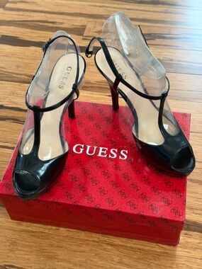 Guess Black Patent T‑Strap Peep Toe Heels Size 11